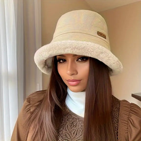Hat : Winterse Hoed Dames - Zwart in Beige van Pantino