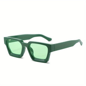 Sunglasses : Zonnebril met Dik Montuur Heren - C1 Zwart in C7 groen van Pantino