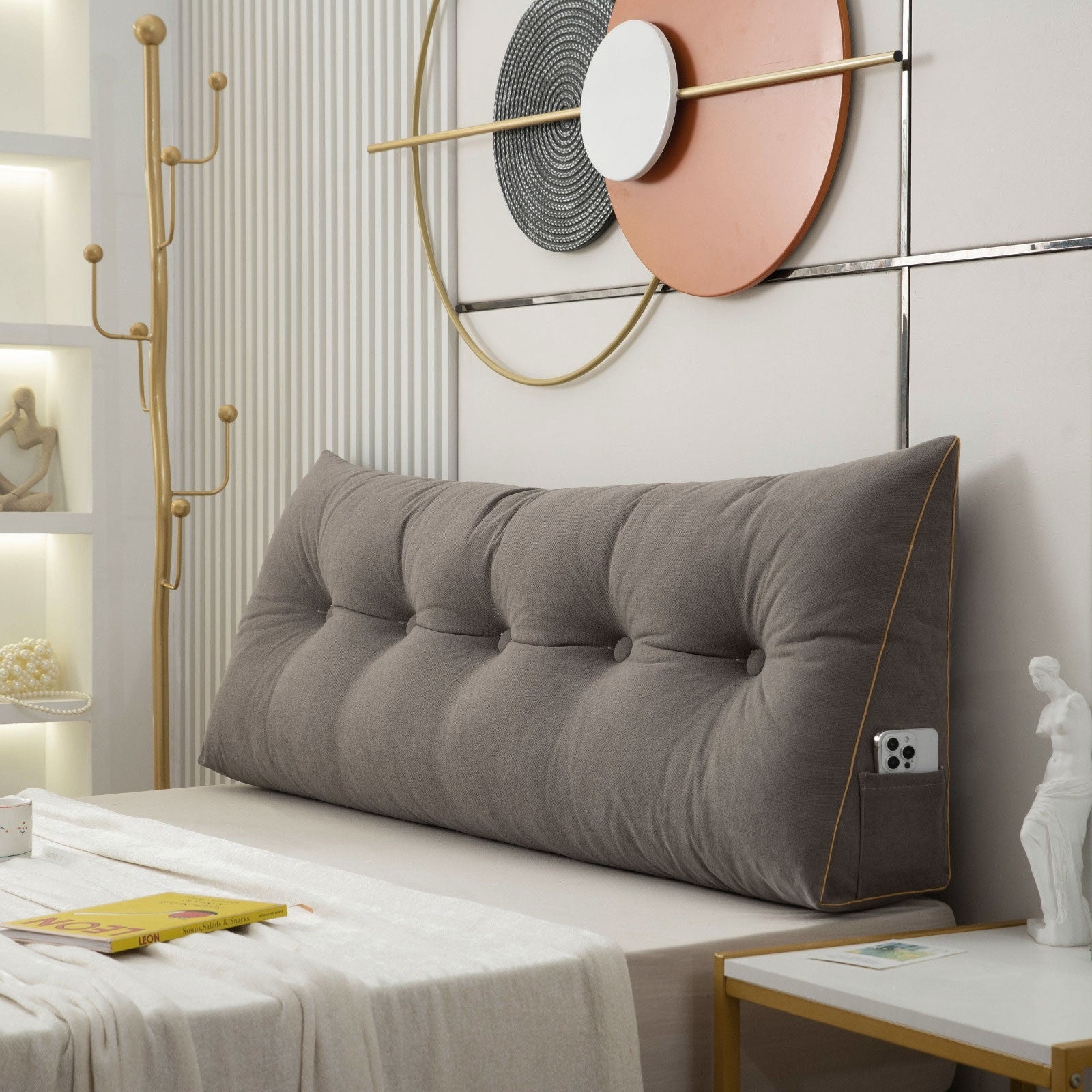 home & garden : Luxe Chic - Ergonomisch Wigkussen voor Ultiem Comfort - Donkergroen in Houtskool van Pantino