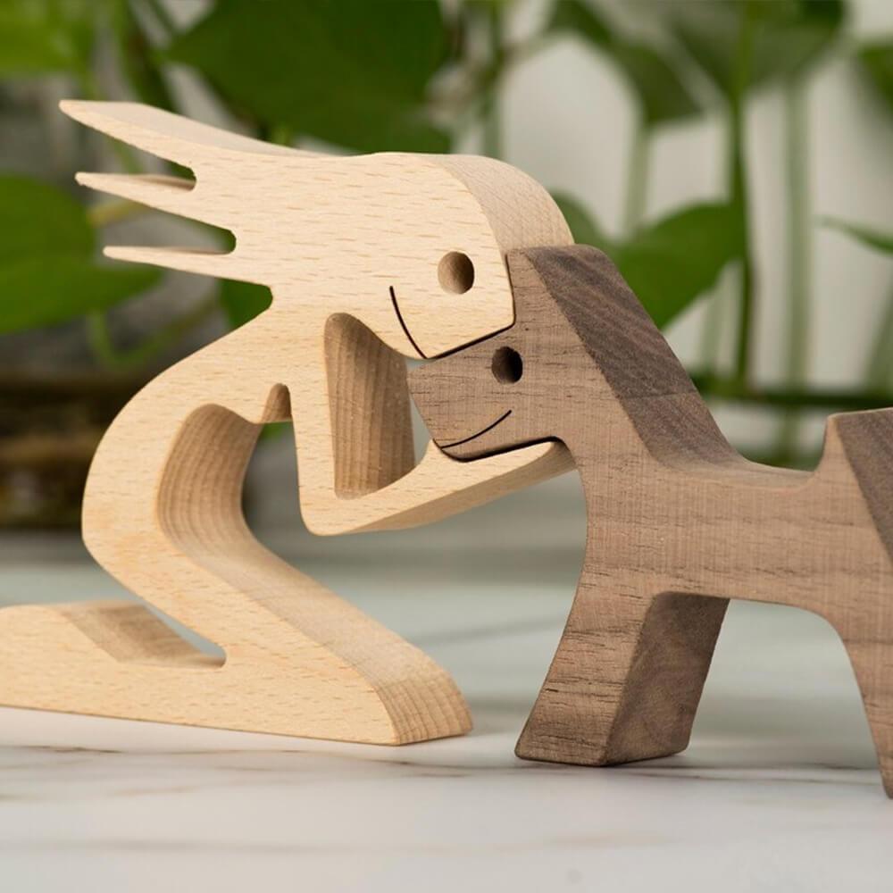 home & garden : Houten Sculptuur van Mens en Hond in van Pantinoshop