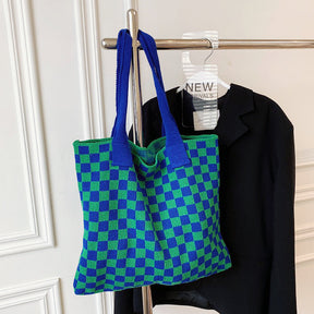 bags : Tote Bag Licht Groen-Wit - KnitTote - Gehaakte Shopper Tas in van Pantino