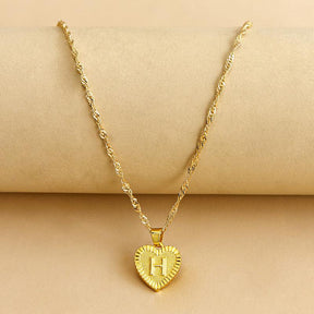 Necklace : Initiaal Hart Hanger in Gold H van Pantino
