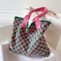 bags : Tote Bag Licht Groen-Wit - KnitTote - Gehaakte Shopper Tas in Groen-roze van Pantino