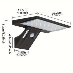 outdoor equipment : SmartSolar - Solar LED Buitenlamp Schijnwerper Bewegingssensor - Een Leven Lang Licht Heren in van Pantino
