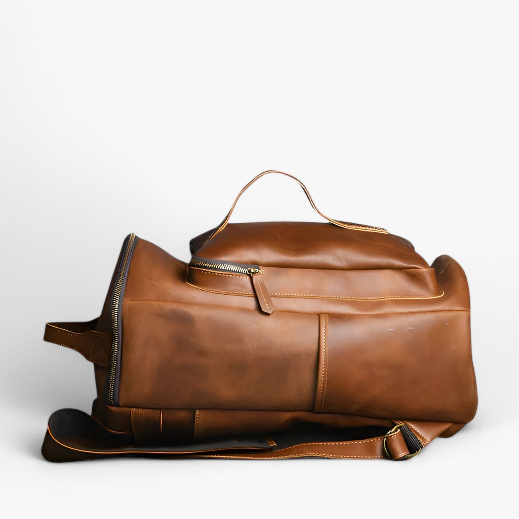 bags : Elegante Rugzak Gemaakt van Hoogwaardig Leer - Bruin in van Pantino