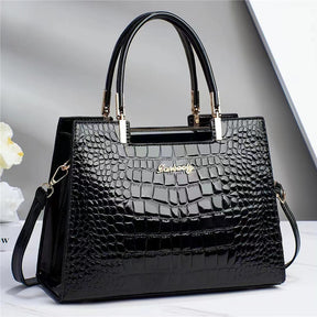 bags : Glossy Handtas - Bruin in Zwart (nog 2 op voorraad) van Pantino