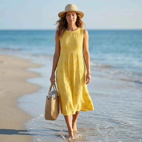 Vrouwen mode : Élodie | Elegante oversized mouwloze jurk met borduursels voor een verfijnde look in van Pantino