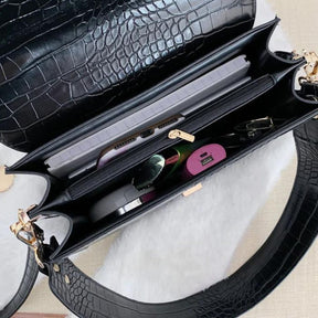 bags : Schoudertas Zwart - Chic Lucia in van Pantino