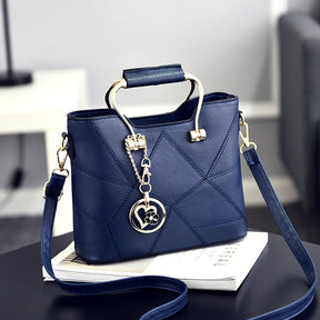 bags : Elegante Stijlvolle Sieradenset Dames - Goud Ketting Oorbellen in Deep Blue van Pantino