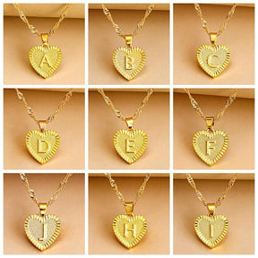 Necklace : Initiaal Hart Hanger in Gold W van Pantino