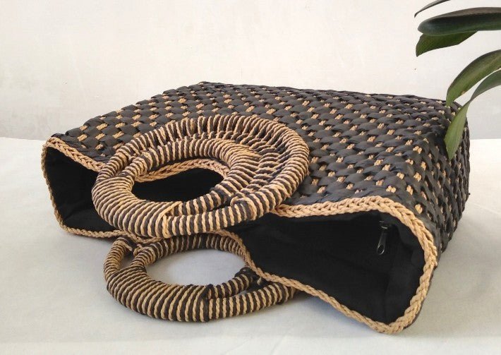 bags : Strandtas met Houten Handvat - Beach Companion - Zwart in van Pantino