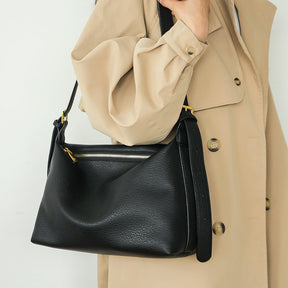 bags : Crossbody Tas Licht Bruin - Amber in Zwart 32x12x21 cm van Pantino