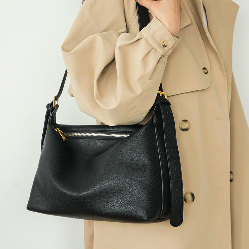 bags : Crossbody Tas Licht Bruin - Amber in Zwart 32x12x21 cm van Pantino