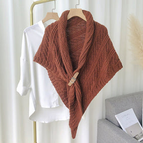 Scarf : Sjaal Dames Zwart - Fine Knitted Scarf - Driehoekige Modesjaal voor in Bruin van Pantino