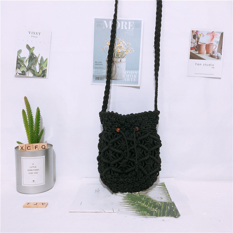 bags : Vakantie Rieten Tas -Zand & Stijl - Wit in Zwart van Pantino
