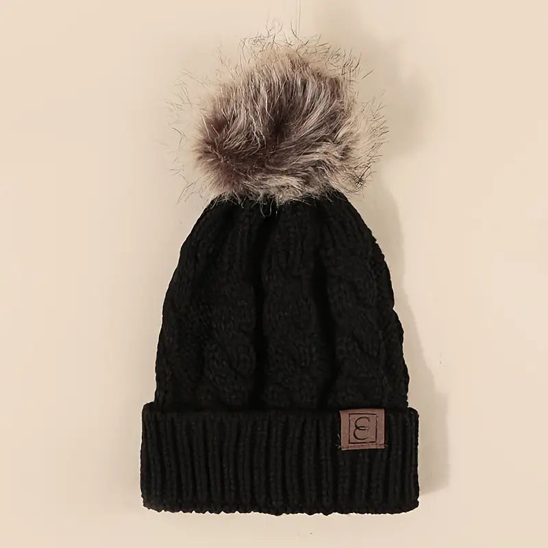 Beanie : Casual Pompom Muts Wit - Stijlvol Warm Winter - Acryl in Zwart van Pantino