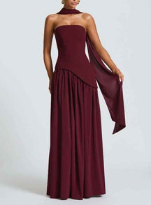 Maxi Dress : Robe longue fluide fendue femme - Élégante, confortable, sans bretelles avec ruban in Rouge Bourgogne van Pantino
