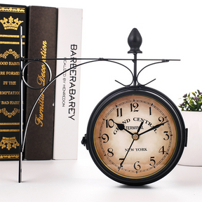 home & garden : Dubbelzijdige Wandklok Zwart - Europees Elegante Decoratie - Metaal in van Pantino