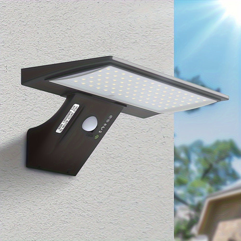 outdoor equipment : SmartSolar - Solar LED Buitenlamp Schijnwerper Bewegingssensor - Een Leven Lang Licht Heren in van Pantino