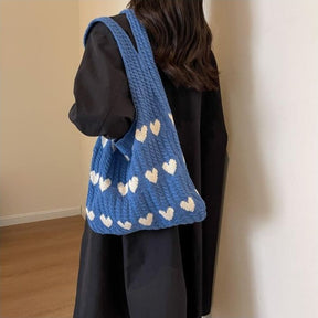bags : Gebreide Strandtas Dames Blauw - Chique Hartjespatroon - Wol in Blauw van Pantino