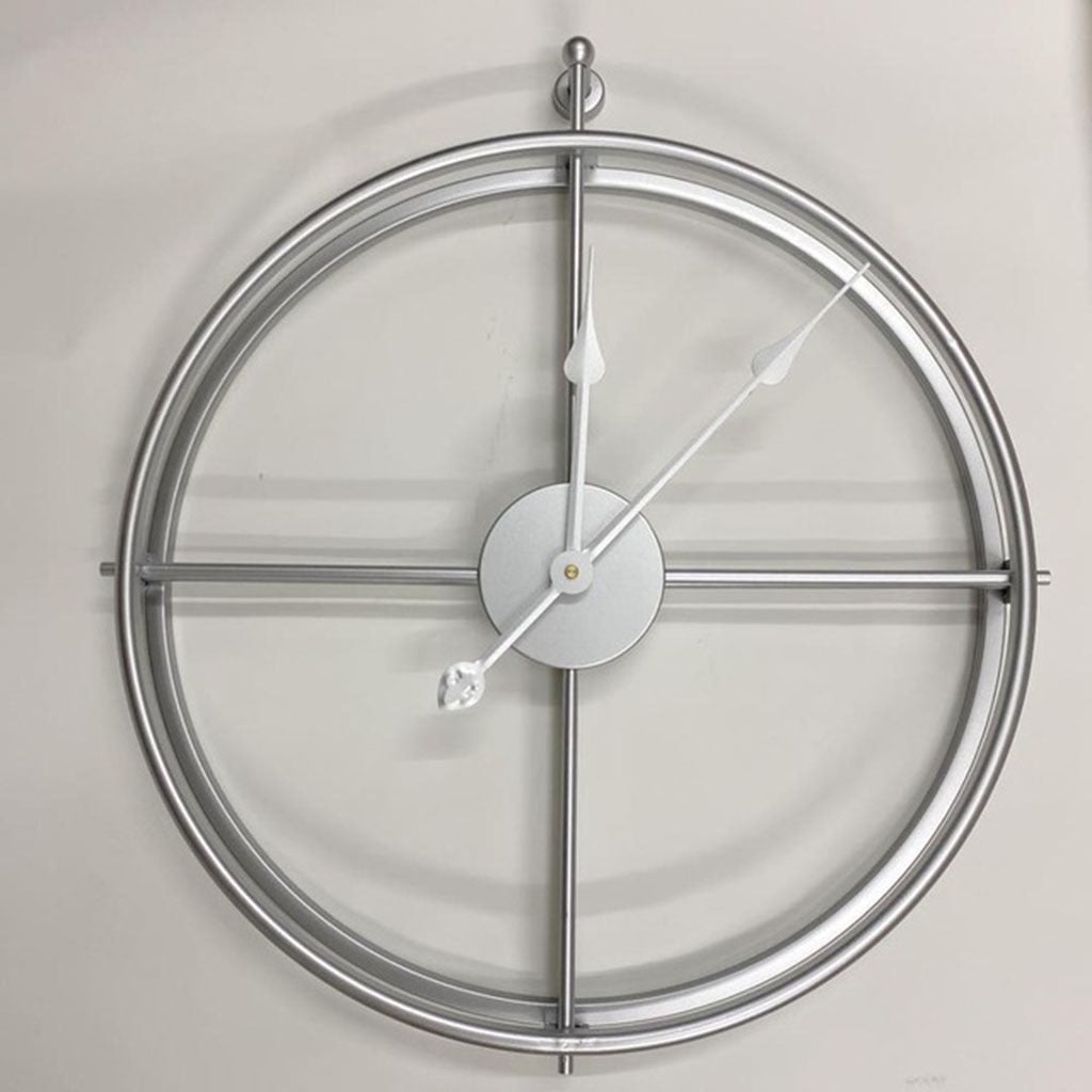 home & garden : Nordic Wandklok - Hedendaagse Wandklok - Verfraait Uw Ruimte met Scandinavische Charme in Zilveren horloge met zilveren wijzer van Pantino