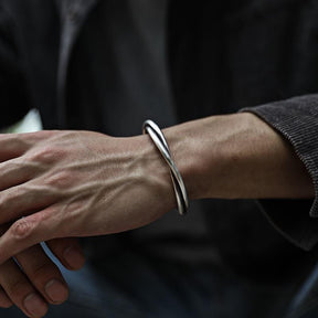Bracelet : Zilveren Gedraaide Artrellic Ring - Elegant & Tijdloos Design in van Pantino