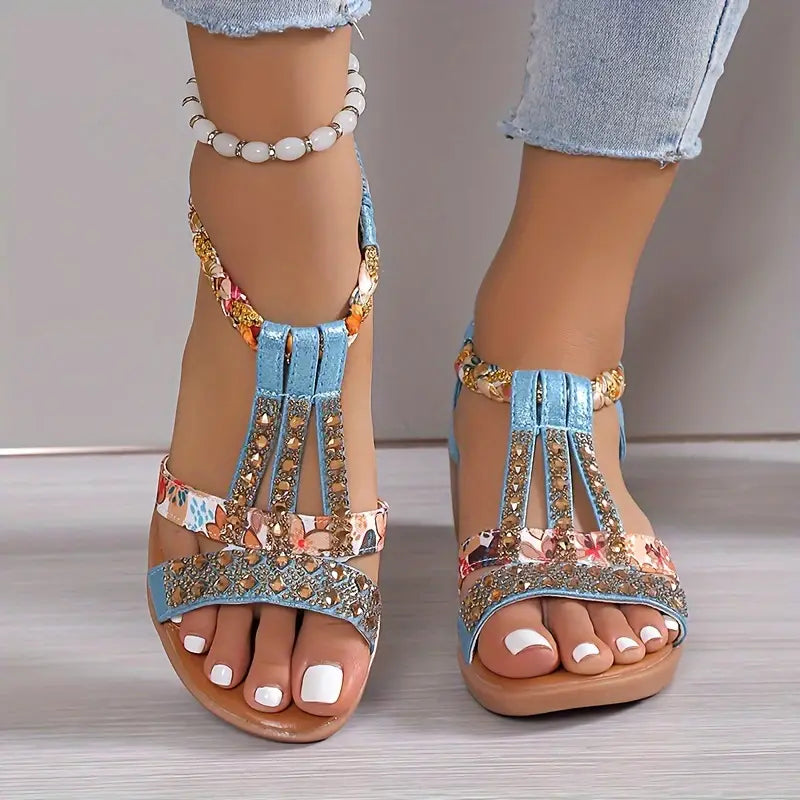 Sandals : Pastel Bloemenprint Sandalen Dames - Stijlvolle Sandalen voor een Verfijnde en Vrouwelijke Look - Zilver in Blauw van Pantino
