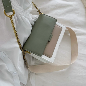 bags : Dames Crossbody-Tas van Groen Leer met Zachte Textuur en Klep Sluiting in van Pantino