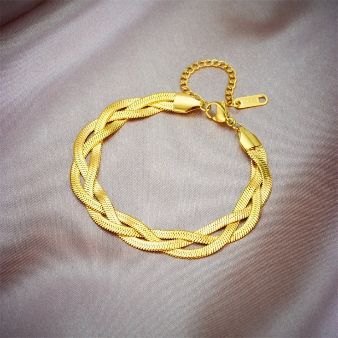 Bracelet : The Geneva Bling Bracelet - Tijdloze Glamour voor Elke Gelegenheid - Goud in van Pantino