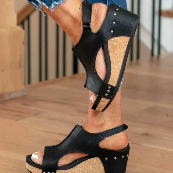 Sandals : Roze Sandalen met Houten Zool Dames - Elegante Schoenen voor met een Vrouwelijke Touch in van Pantino