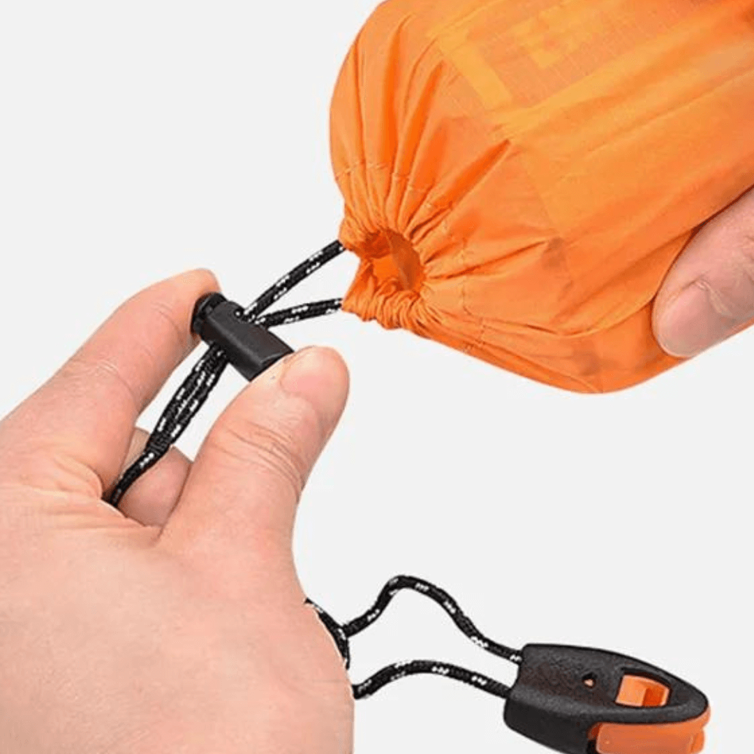 outdoor equipment : Wees Verstandig, Neem een Noodtent Mee Tijdens Kamperen in van Pantino