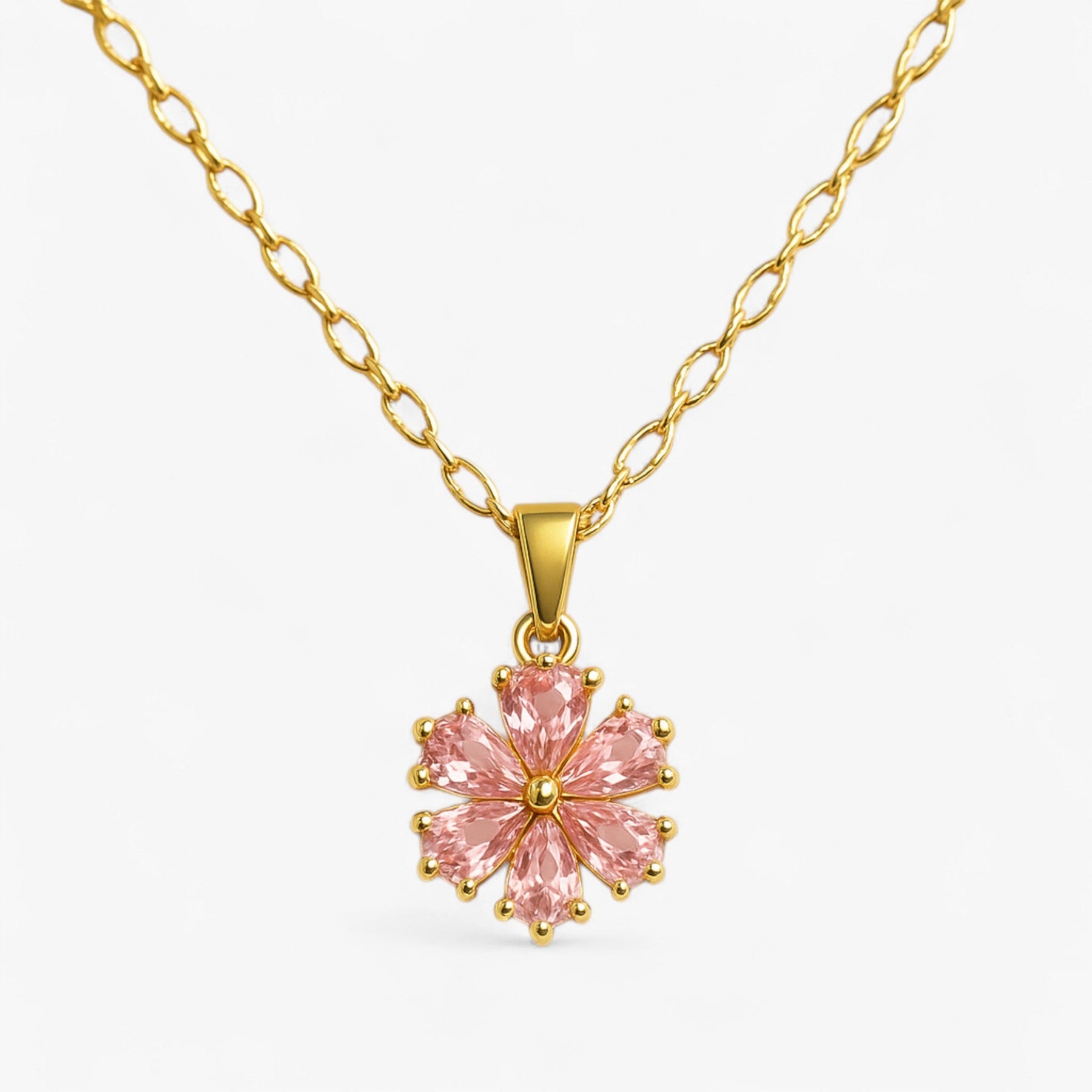 Pendant Necklace : Ketting Goud - Romantische Sakura - Elegant en Vrouwelijk in Goud van Pantino