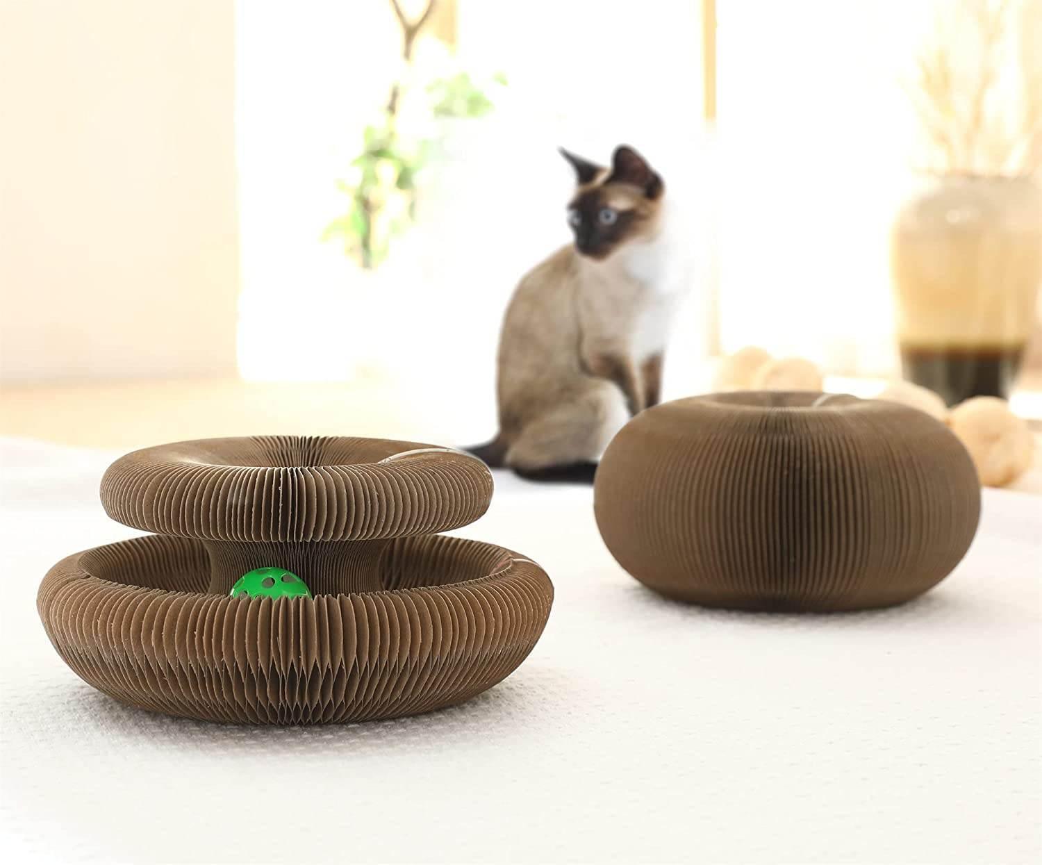 pets : Bescherm Meubels Kattenspeelgoed - Karton in van Pantino