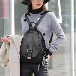 bags : Leren Dames Rugzak Lila - Compacte Schoudertas voor Vrouwen - Trendy & Chique Design in van Pantino