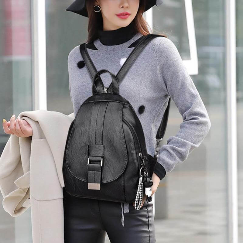 bags : Leren Dames Rugzak Lila - Compacte Schoudertas voor Vrouwen - Trendy & Chique Design in van Pantino