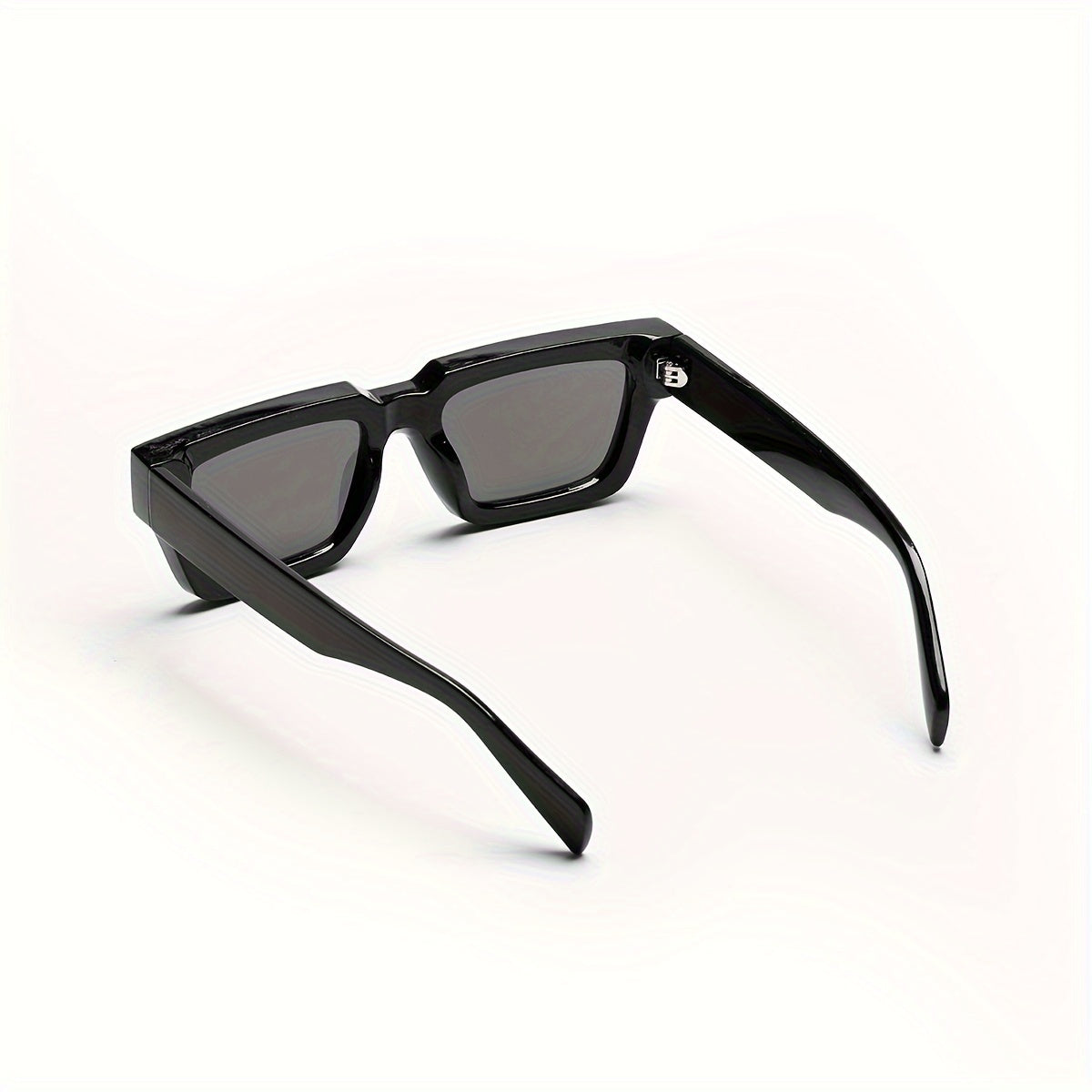 Sunglasses : Zonnebril Dames Zwart - Stoere Vierkante met Retro Uitstraling in van Pantino