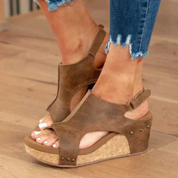 Sandals : Roze Sandalen met Houten Zool Dames - Elegante Schoenen voor met een Vrouwelijke Touch in van Pantino