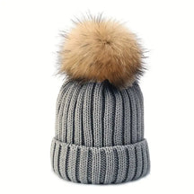 Beanie : Gebreide Muts - Effen Kleur Warm Winter Design - Acryl in Grijs van Pantino