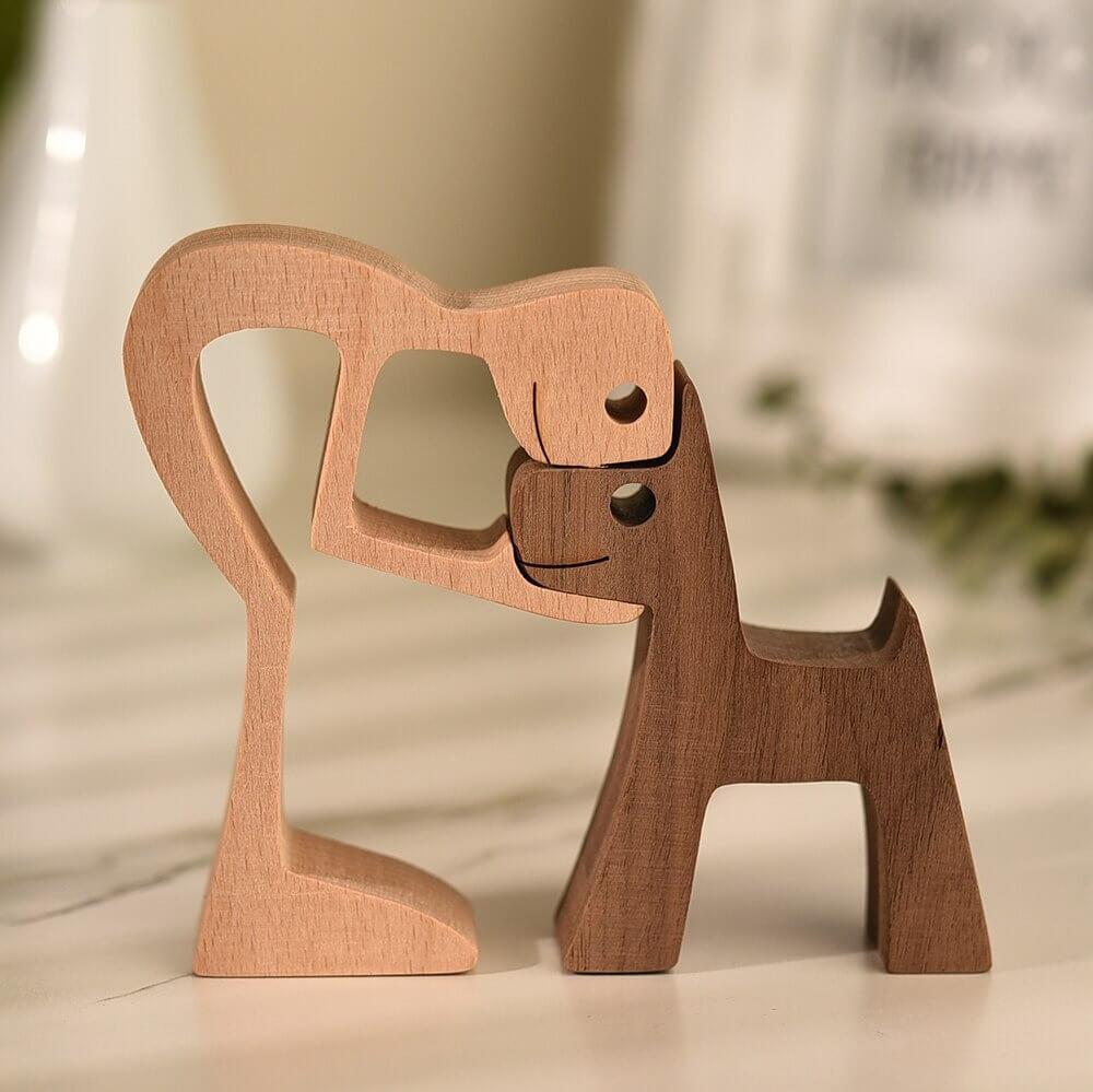 home & garden : Houten Sculptuur van Mens en Hond in van Pantinoshop