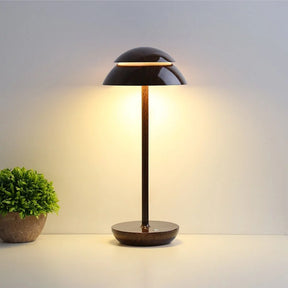 home & garden : Lichtgevende Prestige Lamp - Zwart in Walnoot van Pantino