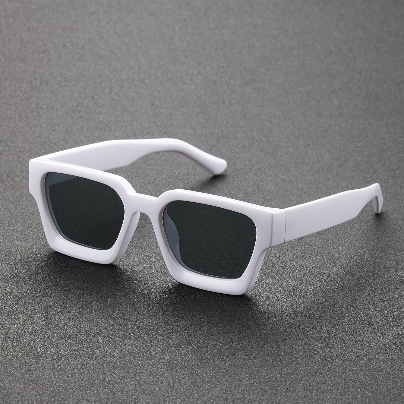 Sunglasses : Zonnebril Dames Wit en Grijs - Veelzijdige Y2K Dikke Vierkante Montuur voor Mannen in van Pantino