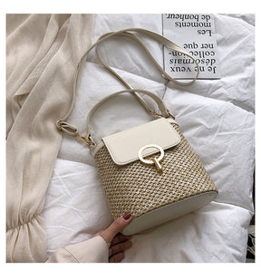 bags : Seaside Essentials Tas: Uw Perfecte Strandgenoot - Bruin in Wit van Pantino
