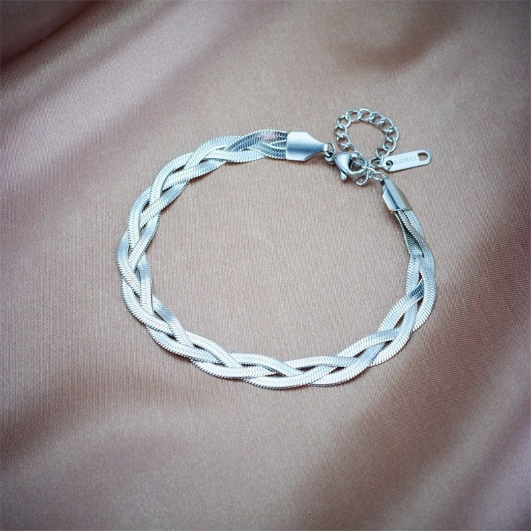 Bracelet : The Geneva Bling Bracelet - Tijdloze Glamour voor Elke Gelegenheid - Goud in van Pantino
