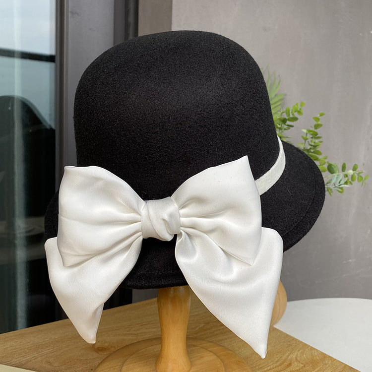 Bucket Hat : Hoed Wit - Koepel Emmer in Wit met zwarte hoed Witte strik van Pantino