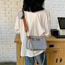 bags : Schoudertas Dames Beige - Chique Tweekleurig Kettingriem - Synthetisch Leer in Blauw van Pantino