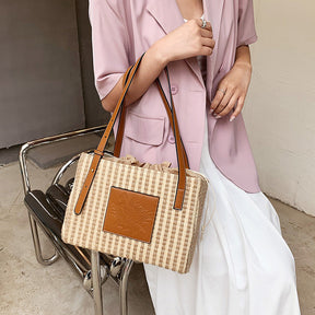 bags : Schoudertas Khaki - Fake Stripe Tote in van Pantino