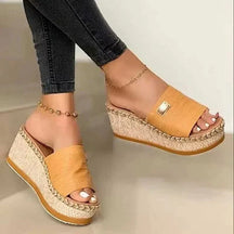 Sandals : Sandalen Dames Zwart - Retro Vintage - Perfect voor die van een Klassieke en Trendy Stijl Houden in Geel van Pantino