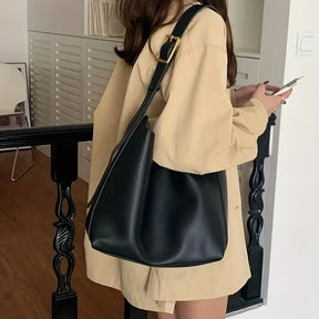 bags : Handtas Dames Bruin - Stijlvol Ruim Leer Design - PU-Leer in Zwart van Pantino