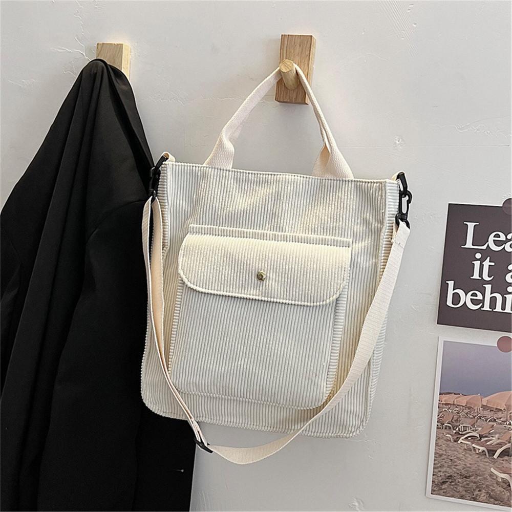 bags : Amber Corduroy Bag - Casual Trendy Tas Waarin Alle Benodigdheden Passen - Zwart in Wit van Pantino