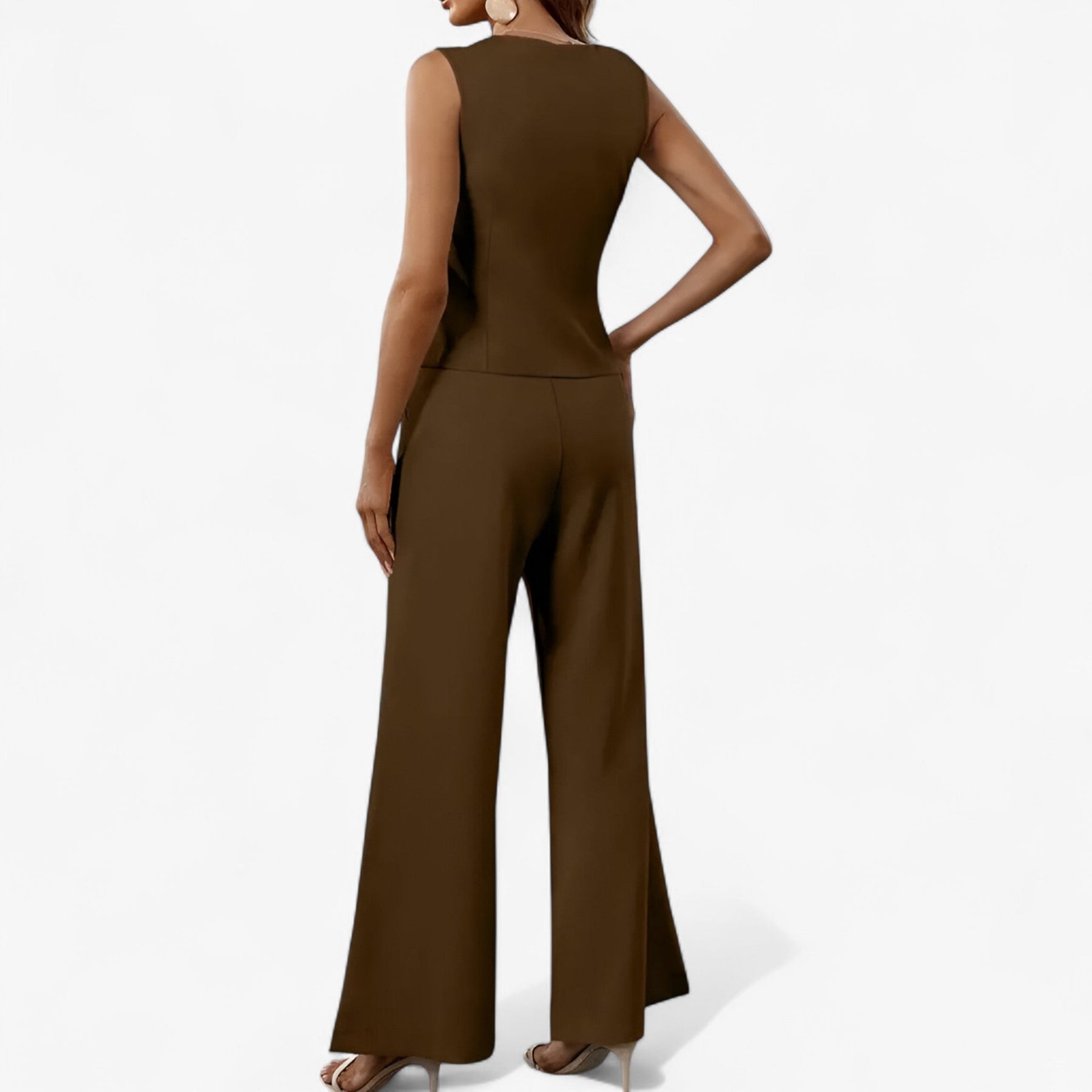 Women Outfit : Mouwloos Pak voor Moeiteloze Elegantie - Beige in van Pantino